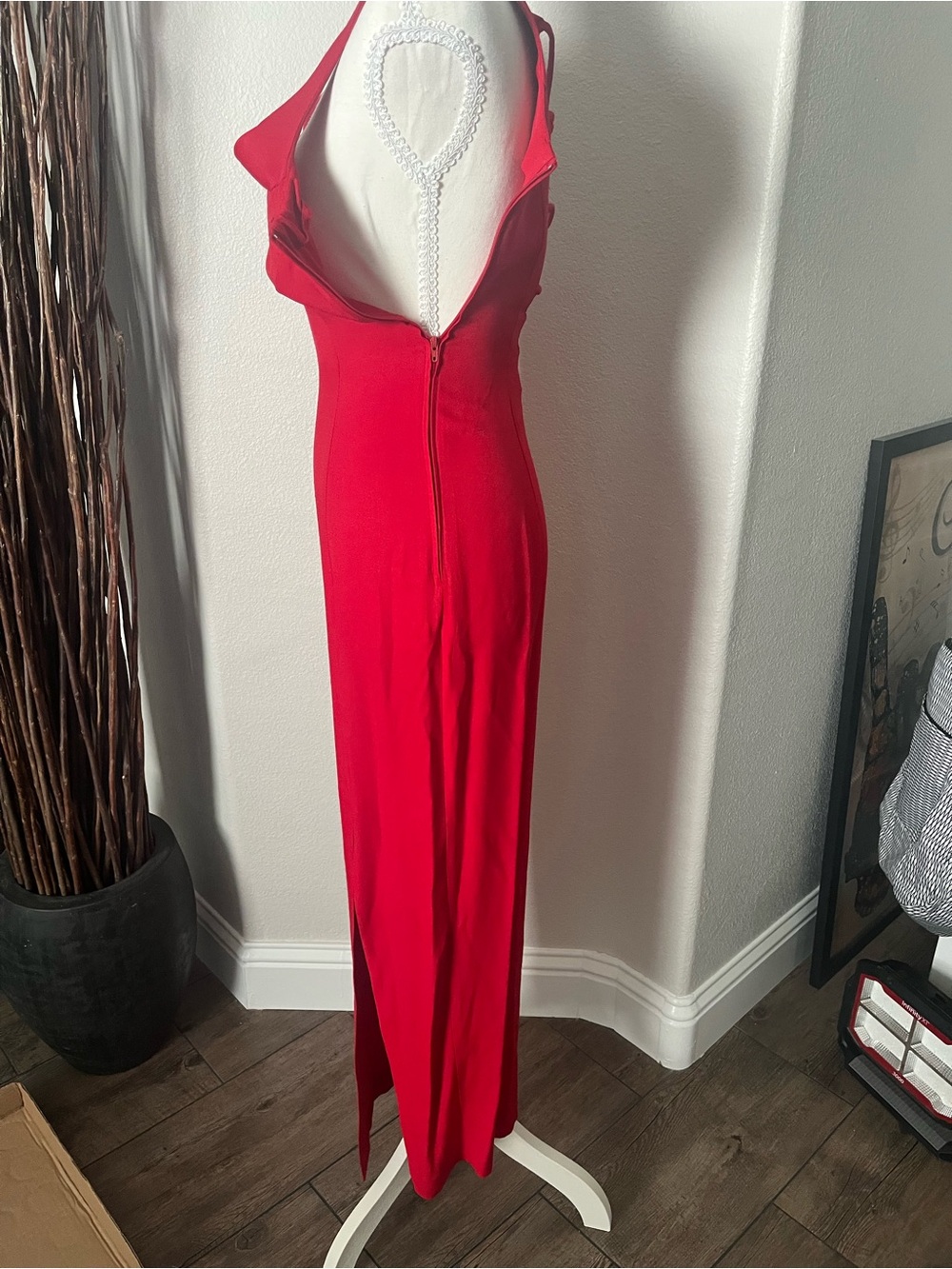 Jessica McClintock Bold Red Sleeveless V-Neck Maxi Gown - Picture 4 of 5